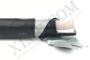 ZR-YJV22 4*25多芯阻燃钢带铠装电力电缆