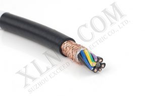 TRVVP 4X1.5+3X0.5 中度单护套屏蔽拖链电缆